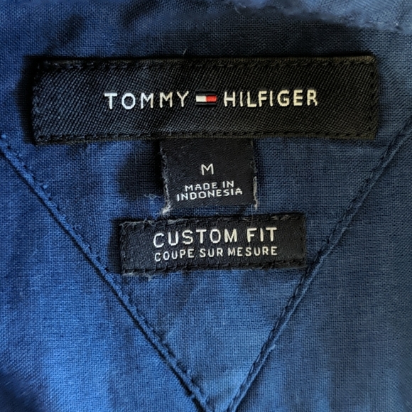 🚨HP🚨Tommy Hilfiger Women's Custom Fit Blouse - Picture 5 of 7